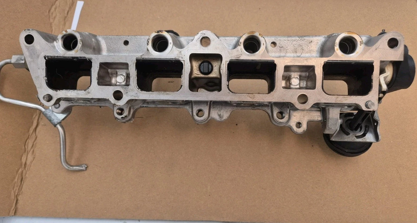 Volkswagen Audi A3 8P 2005 1.6 FSI Petrol BLF Fuel Intake Injection Rail Flaps