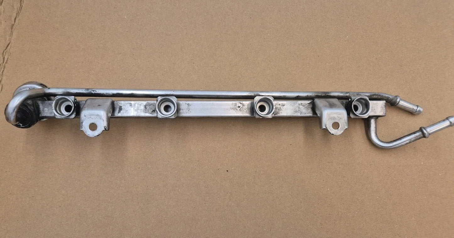 AUDI TT MK1 1.8T 225 BAM FUEL INJECTOR RAIL 06A133681E TURBO