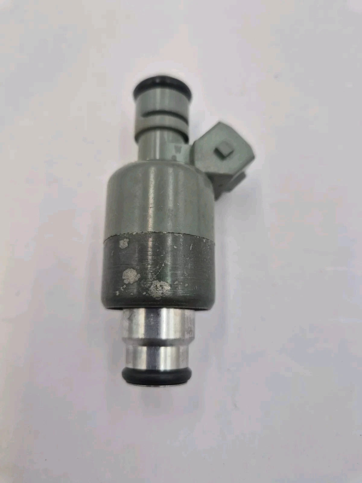 GM Cadillac Oldsmobile Pontiac 96-99 Petrol 4.6 Fuel injector 17091728 x1 Reconditioned